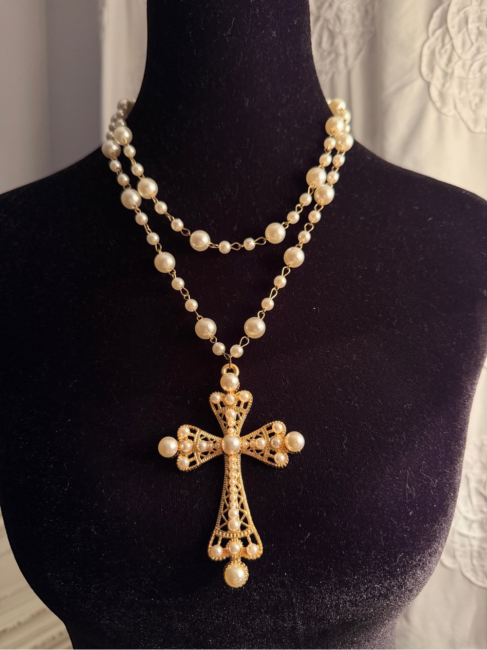 Gold-Tone Cross Pendant Necklace Like New